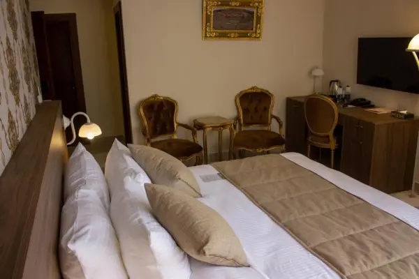 Khan Khediwe Hotel 7