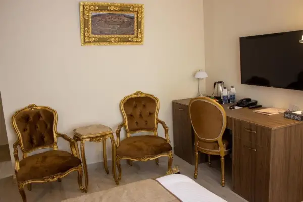 Khan Khediwe Hotel 8